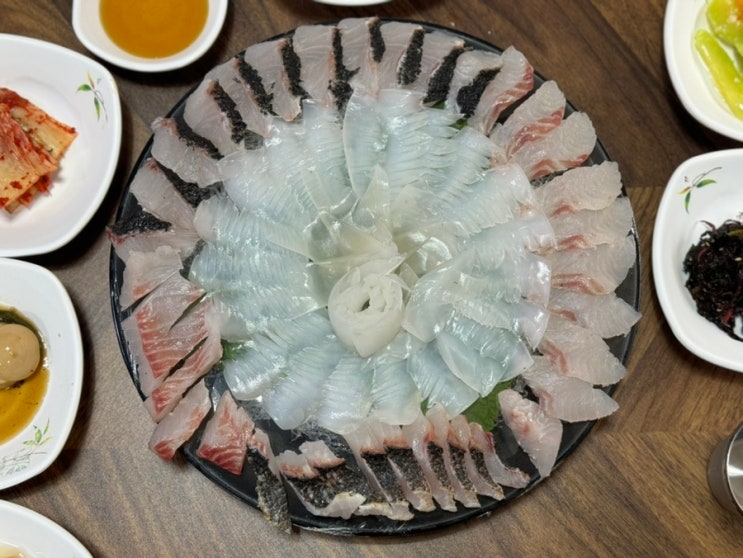  모슬포 맛집 투어 그리고 긴장을 놓을 수 없는 한여름의 갯바위 낚시