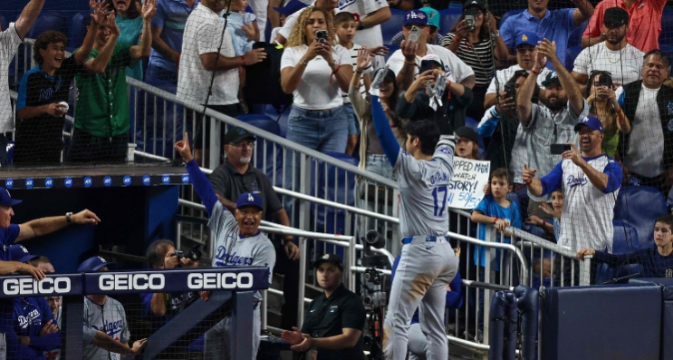  오타니 50-50 달성한 오늘이 MLB 역사상 가장 위대한 날