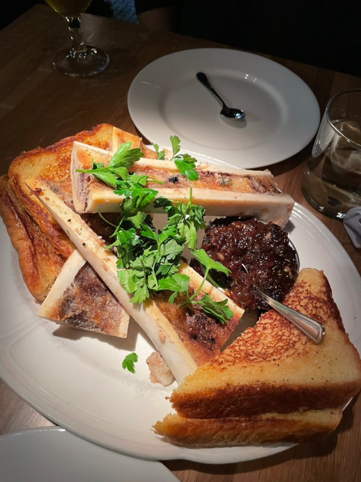  시카고 웨스트룹 맛집 Au Cheval 버거, bone marrow 후기