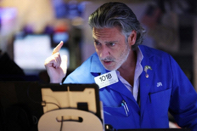 '빅컷' 효과 먹혔다…다우·S&P500 사상 최고치 '빅컷' 효과 먹혔다…다우·S&P500 사상 최고치