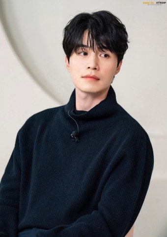  이동욱+이성경 프로필 나이 이동욱 작품활동 이혼보험 출연진 다시보기 결혼 수지 나무위키