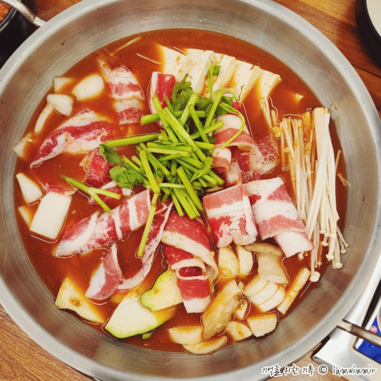 가산동 진심 담은 된장찌개 진된장 소고기 된장전골 가산동 진심 담은 된장찌개 진된장 소고기 된장전골