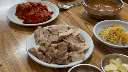  [공덕] 영광보쌈, 클래식은 영원하다. 단일메뉴로 오랫동안 공덕을 지킨 터줏대감 보쌈맛집.
