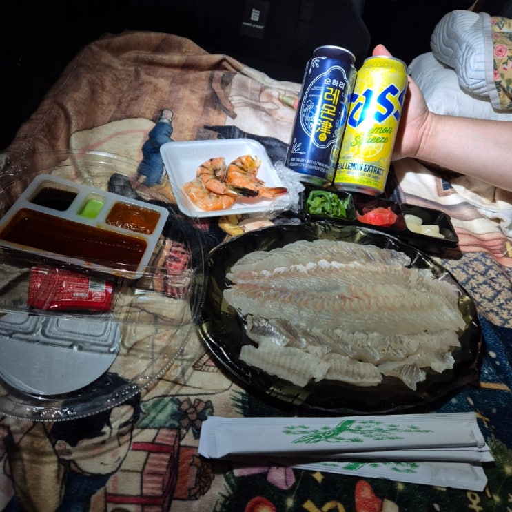  안면도 맛집 수산시장 횟집 바다수산-광어우럭회, 매운탕 포장해서 우중차박 다녀온 후기