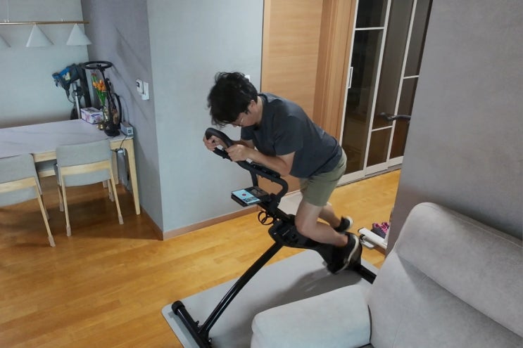  실내운동하기 좋은 홈트기구 멜킨 2세대 가정용사이클 비비바이크 한 달 사용 효과 후기