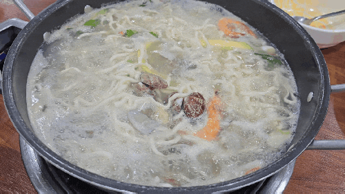  충북 옥천 칼국수 맛집 [이석 해물칼국수 왕만두] 국물이 끝내준다 