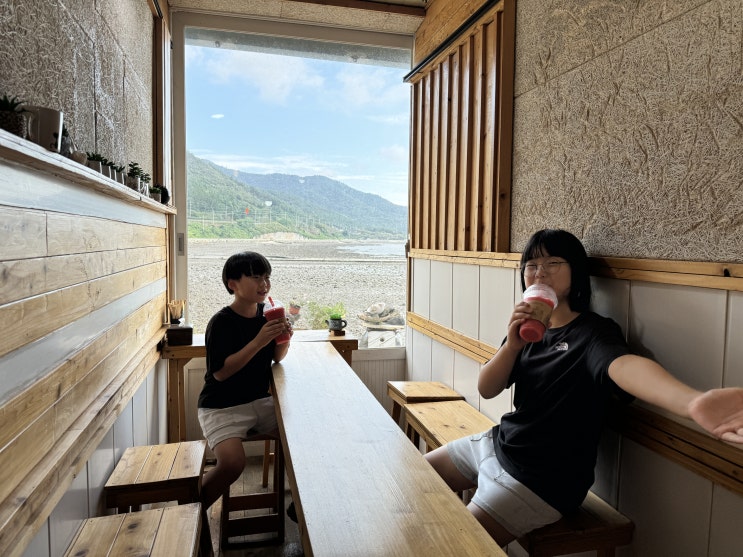  가우도 딸기 스무디 커피 맛집 가우상회