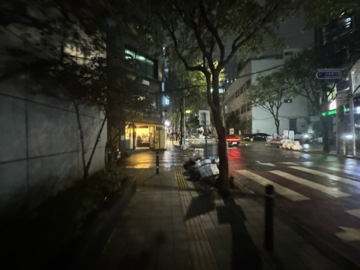  을지로 아우 - 을지로 바에서 즐기는 힙한 분위기