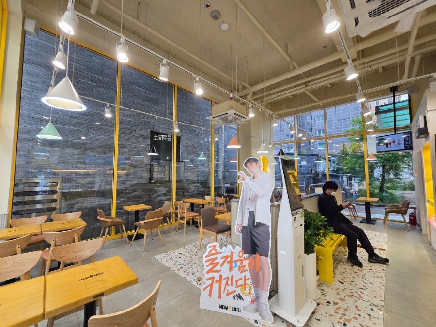 메가MGC커피 만석비치타운점 사진 4