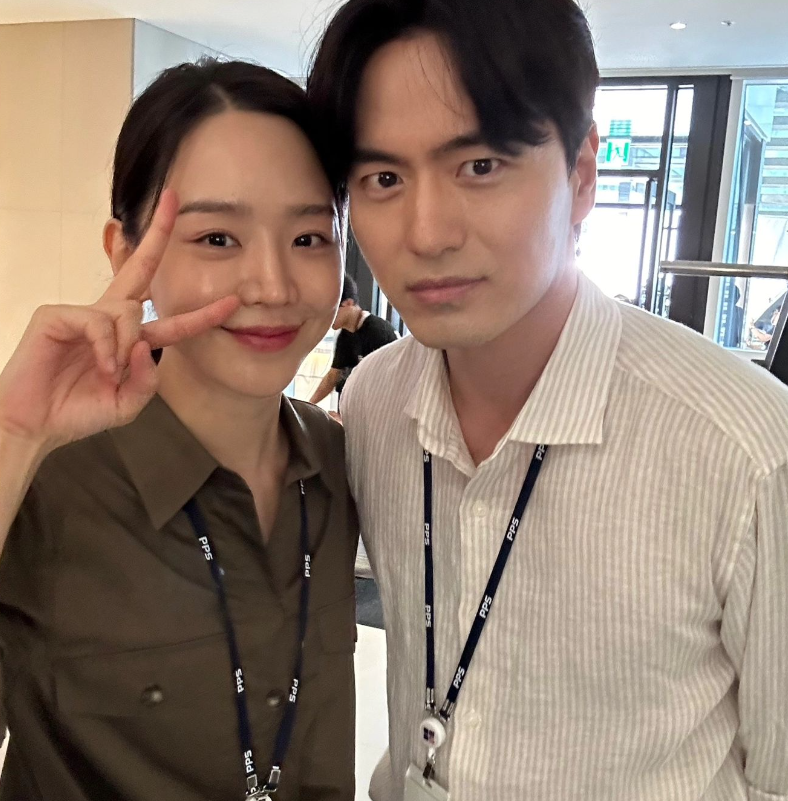 신혜선 이진욱 나이 키 인스타그램 사진 보기