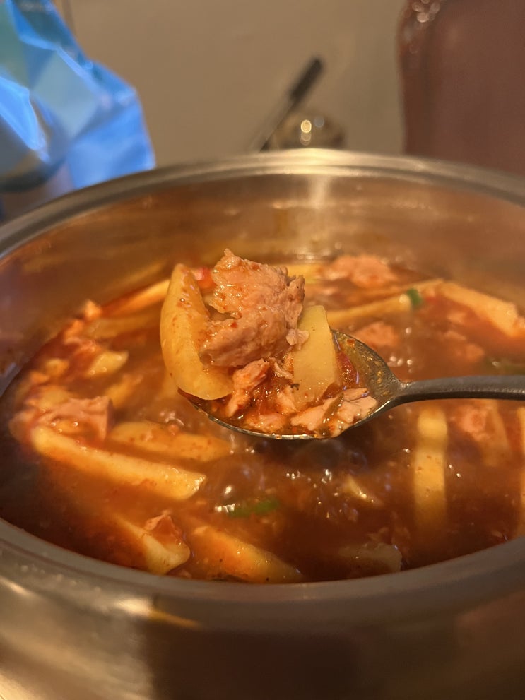  남은 프렌치 프라이(감자튀김)로 간단 고추장짜글이 만들기(백종원 스팸짜글이) + 두반장을 곁들인.