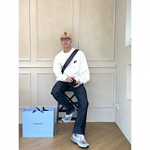 지오송지오 셈블런스 다다이즘 스웻셔츠 고급스러운 남자 가을 맨투맨 코디