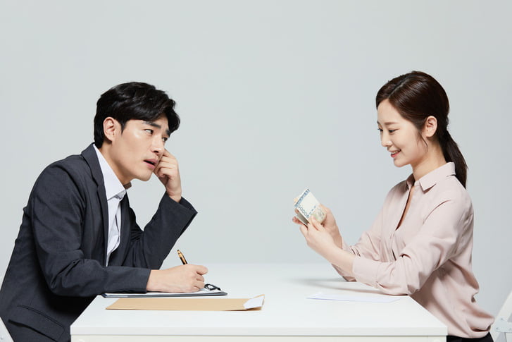 1년 안돼서 돌변하더니…"2억 내놔" 보험사 직원 결국 1년 안돼서 돌변하더니…"2억 내놔" 보험사 직원 결국
