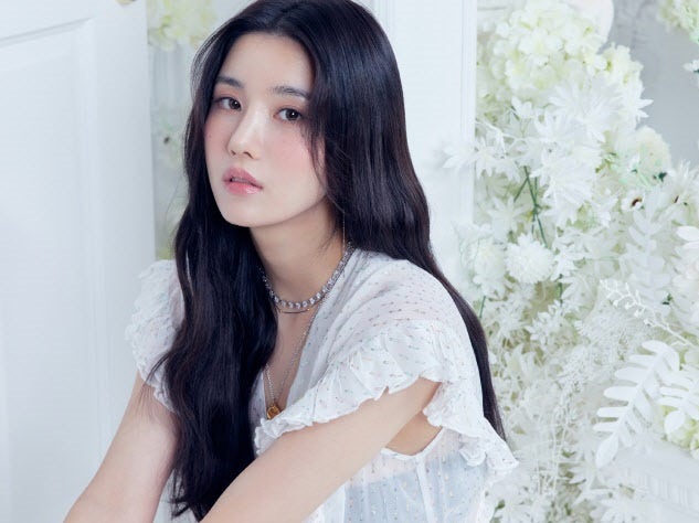 권은비 남자친구 결혼 오빠 아버지 어머니 부모님 나이 키 학력 고향 소속사