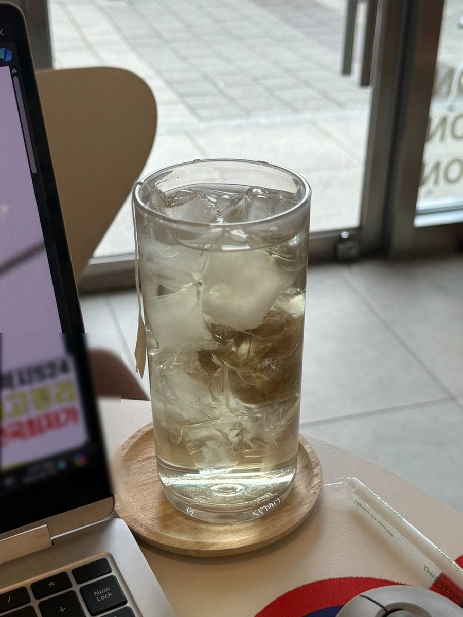 카페위드더문 사진 1