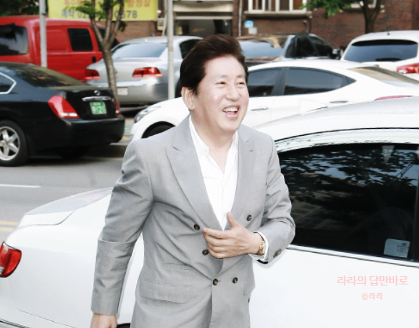  김용건 와이프 이혼 후 여자친구