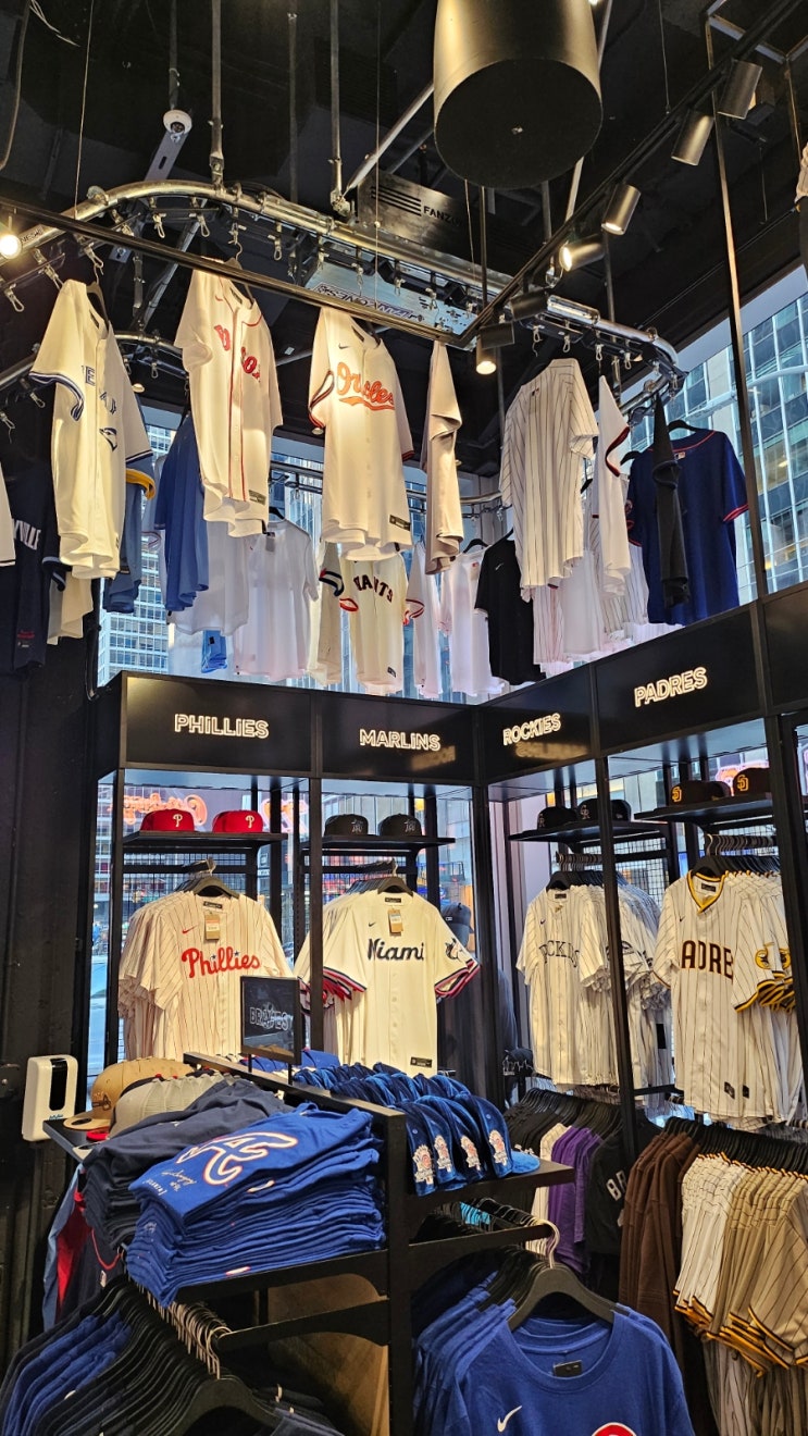  뉴욕 MLB 플래그십 스토어 방문후기, MLB NYC