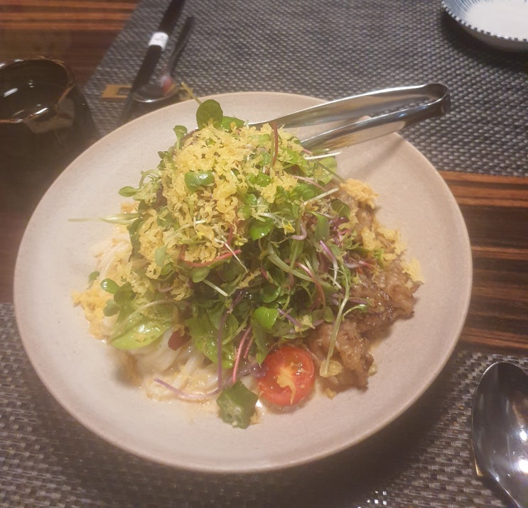  [서울/압구정] 현대백화정 압구정점 맛집 로바