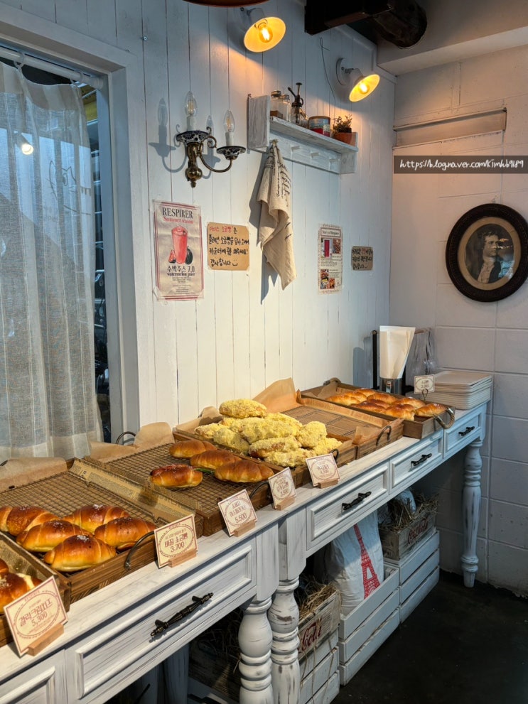  서촌 경복궁역 소금빵이 맛있는 내돈내산 카페 레스피레