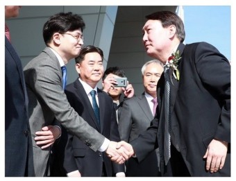尹-<b>한동훈 독대</b> 사실상 무산…<b>대통령실</b> "별도 협의 사안"