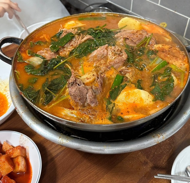  잠실 송파역 노포맛집 송파감자국