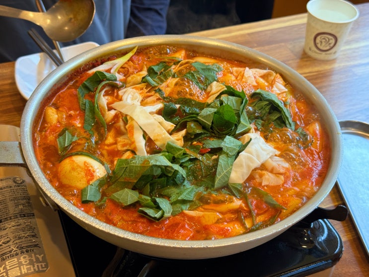  서울 성동구 / 또보겠지떡볶이집 성수말랑쉼표점 / 떡볶이 / 성수는 아니고 뚝섬역 인근 위치 / 주차 팁