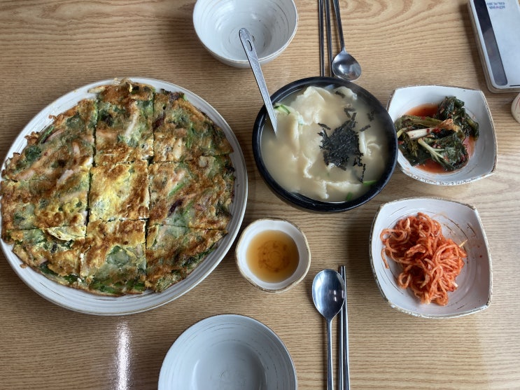  [서울 근교 남양주 맛집] 해물미나리전과 수제비 맛집 삼청골명가 더수제비 남양주 본점(+주차정보)