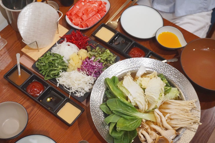  성수 샤브샤브 서울숲맛집 샤블리 통삼겹바베큐 월남쌈