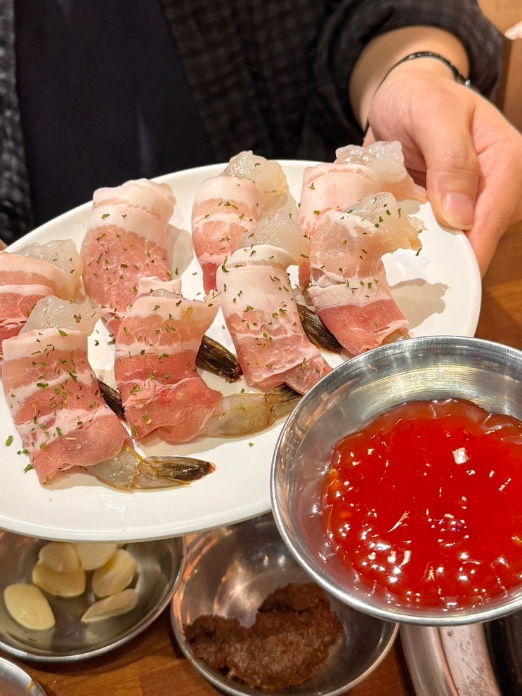  갈매기학교 광안점 레트로 감성 낭낭한 민락동고기집
