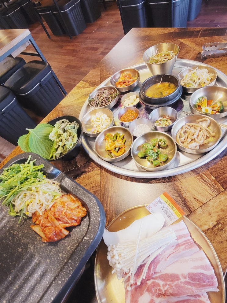  아산고기집 제일냉삼 시골밥상과 두툼한 국내산오겹살 맛집