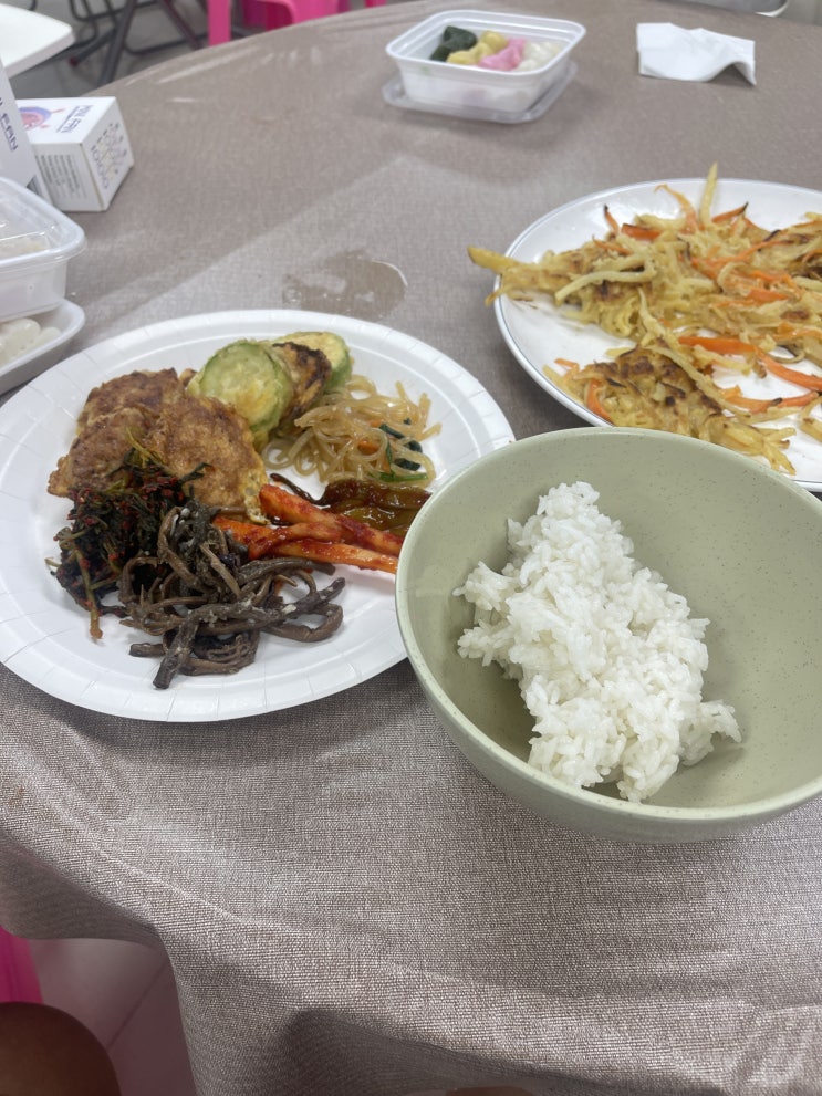  중국 광저우 추석 날... 한인 교회 행사 추석 김치 체험 &나눔