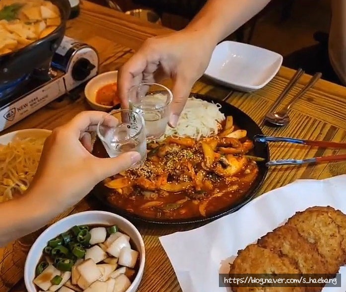  대구 남산동 감성 술집 추천 청춘빈대떡, 레트로 감성에 안주까지 완벽