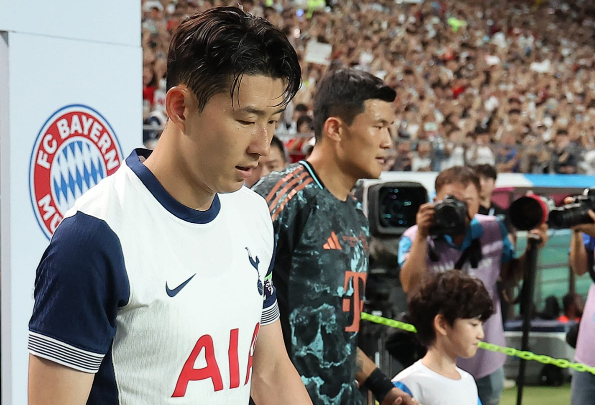 '<b>손흥민</b> 홀대' <b>토트넘</b>, 작별 포석이었나.."<b>재계약 협상</b> 無"