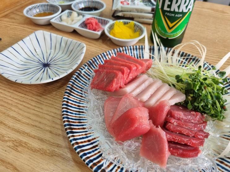  [원당시장 맛집] 칼국수 소바집인 돈소바본점에서 주문해본 17,000원 참치혼술세트 퀄러티.