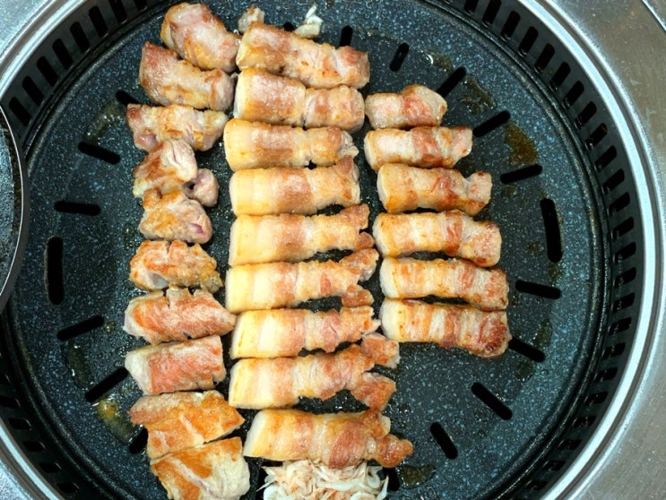  파주 야당맛집 고기로 승부보는 맛찬들왕소금구이
