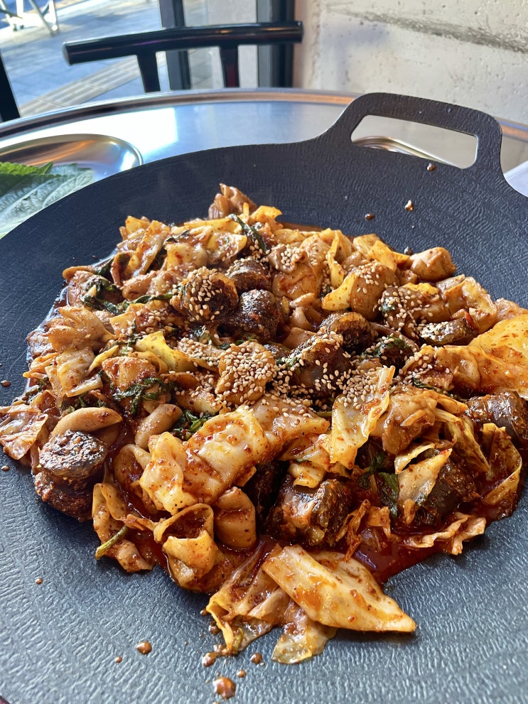  성수 <싹쓰리> 곱창볶음 순대곱창 돼지곱창볶음 성수 현지인 맛집