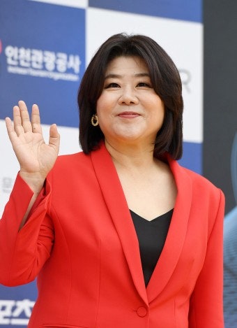  이정은=프로필 작품활동 낮과 밤이 다른 그녀 재방송 다시보기 이정은 넉오프 함안댁 나무위키