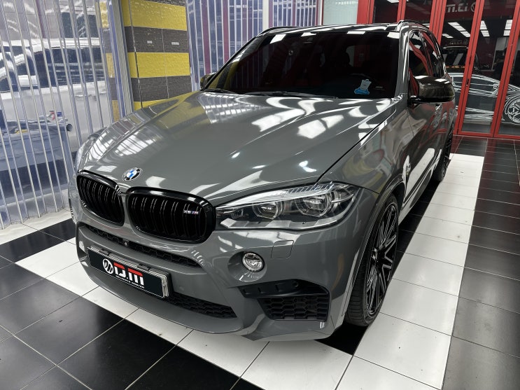  "BMW X5 M, 카스킨(랩핑)작업으로 드레스업"