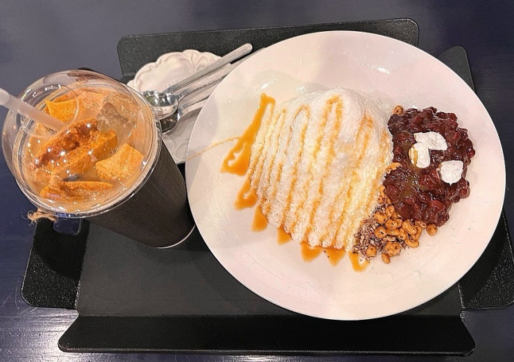 파주 야당 카페 마당 있는 애견동반카페 오후세시 3:00pm 파주 야당 카페 마당 있는 애견동반카페 오후세시 3:00pm