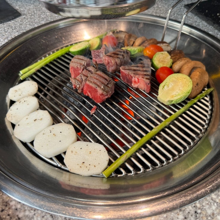  압구정고기집 네모집 청담점 숙성 소고기 2인세트 데이트 다녀옴