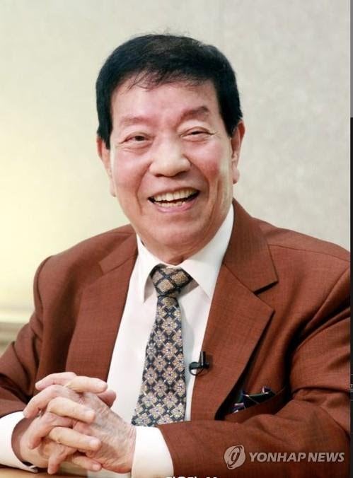 '남원의 애수'·'청춘의 꿈' 부른 원로가수 김용만 별세