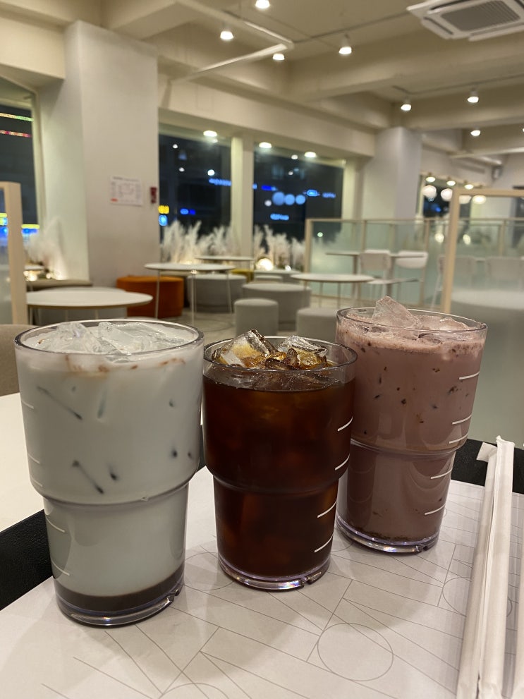  연중무휴 24시 영업 수유 엔제리너스콜라보 보노보노 음료 마셔봤습니다 수유베이커리카페 수유역카페