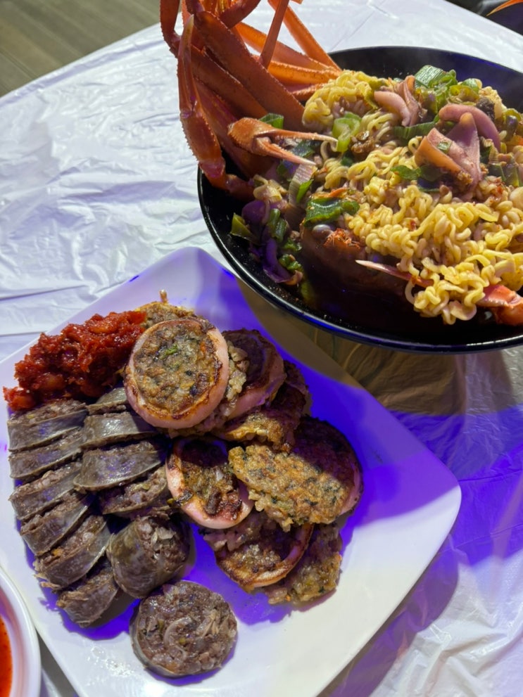  속초 아바이마을오징어순대 맛집 홍게라면도 필서 북청전통아바이순대2대본점