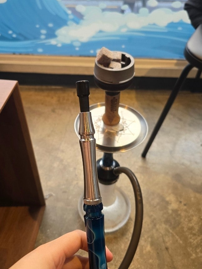  [홍대] 후카(물담배)와 음료를 함께 즐길 수 있는 곳_더웨이브라운지 후카바