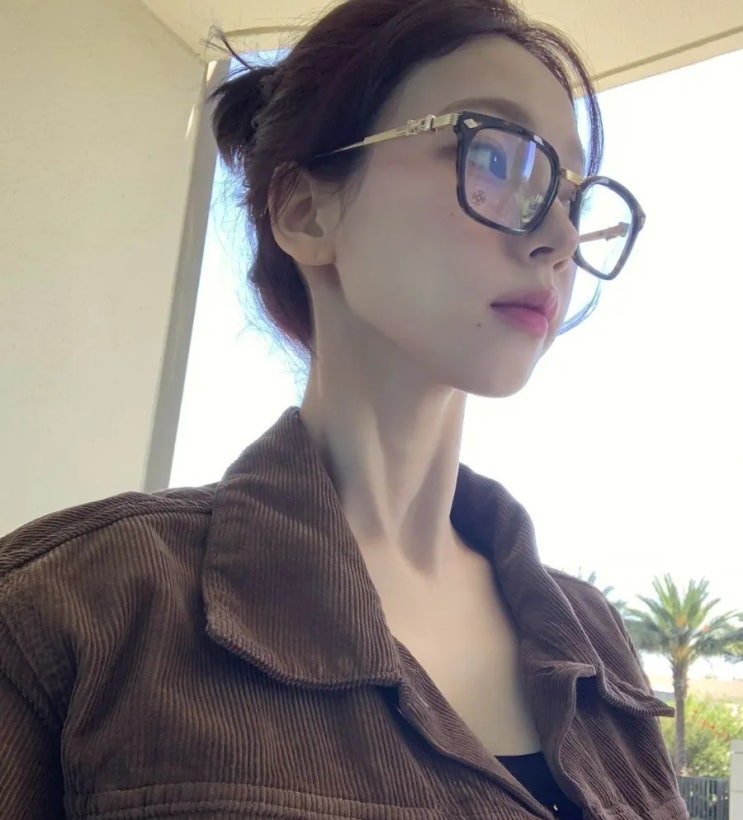 AI도 못이기는 미모의 소유자, 카리나의 힙업 비결! AI도 못이기는 미모의 소유자, 카리나의 힙업 비결!