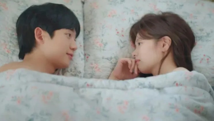<b>엄마친구아들 정해인 정소민</b> 베드씬 어땠길래 (내용 요약)