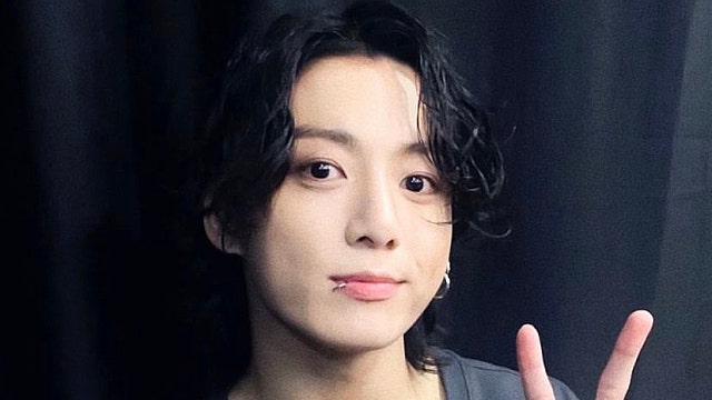 News image: Football fans becoming JK fans