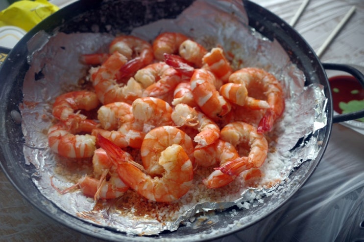 화성 우정읍 아기랑 새우구이 맛집 추천 - 대하수산 외식공간 (새우소금구이/새우머리버터구이/새우라면)