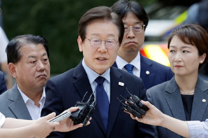 <b>이재명 대표</b>, 위증교사 혐의 결심 <b>공판</b> 출석하며 검찰 강력 비판... 