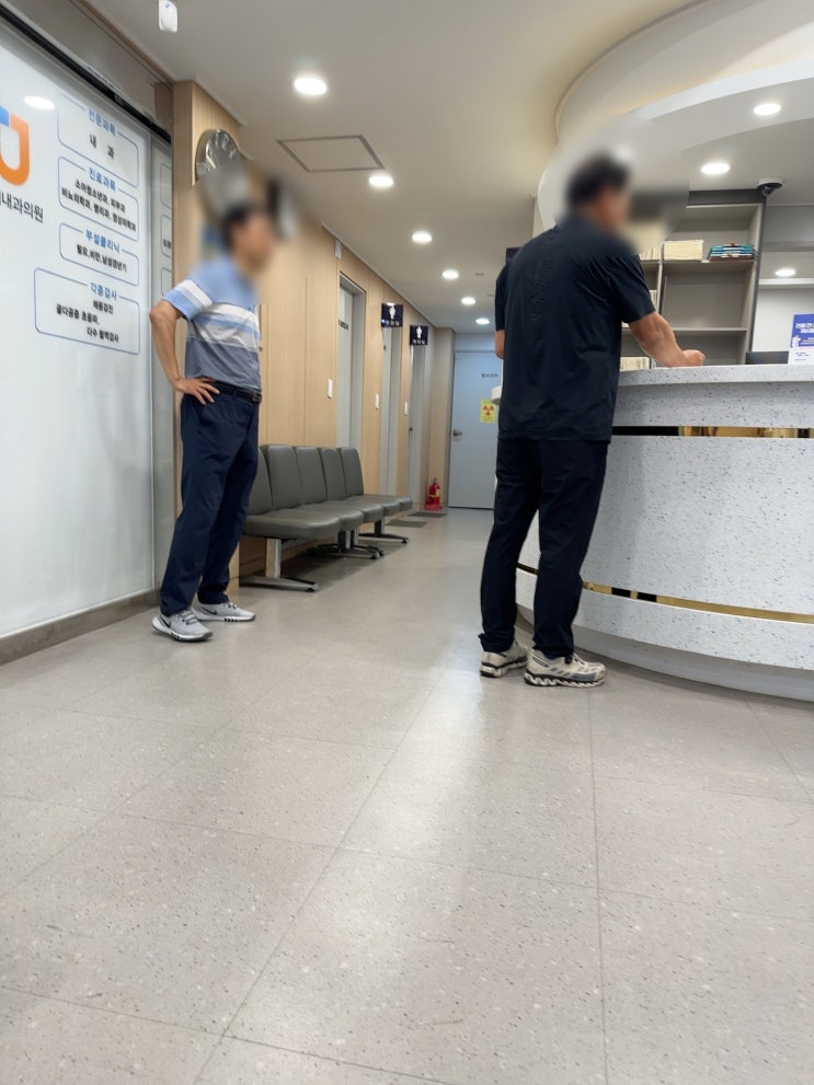 먹는 탈모약으로 관리 중 2번째 방문. 의원 처방비와 약값이... 먹는 탈모약으로 관리 중 2번째 방문. 의원 처방비와 약값이...